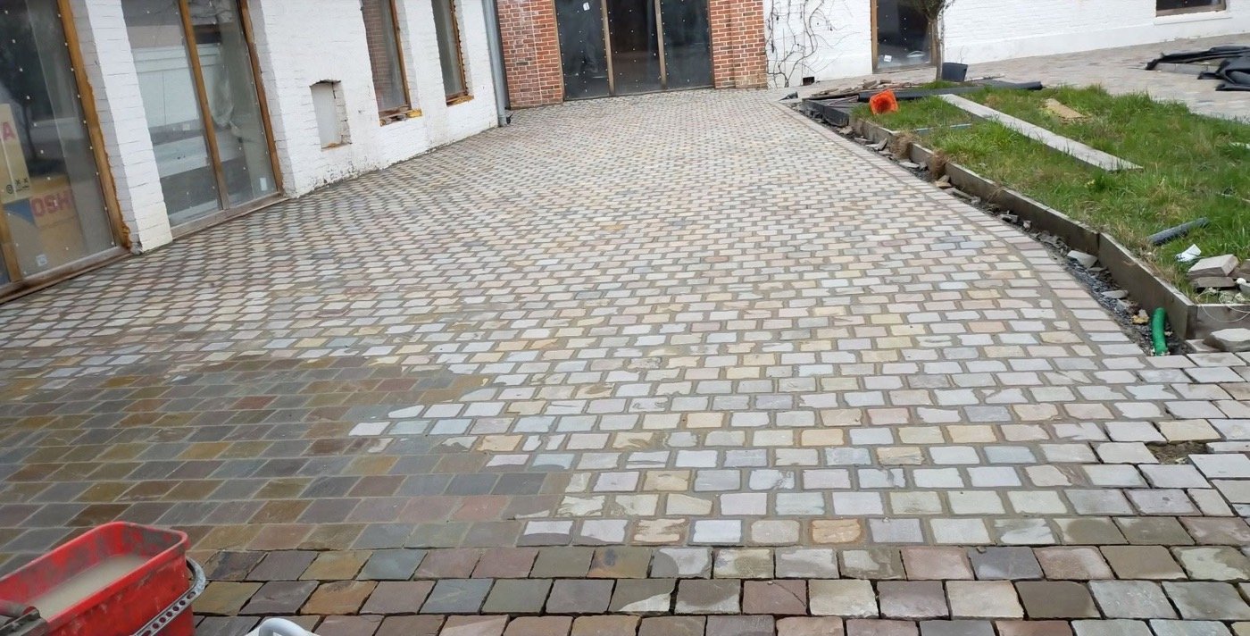 Cour en pavés naturels, EMS Pavage
